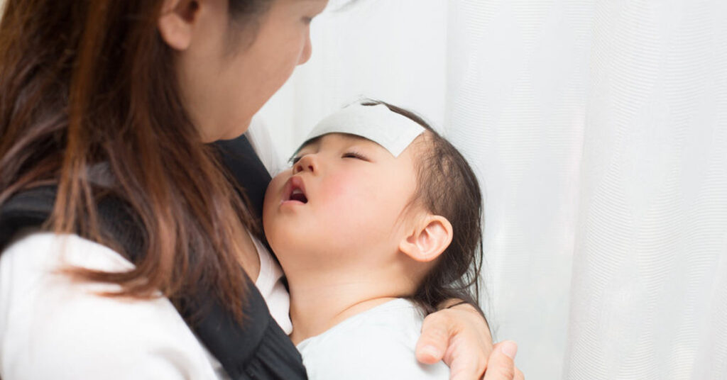 Trẻ viêm amidan sốt mấy ngày khiến nhiều bố mẹ lo lắng